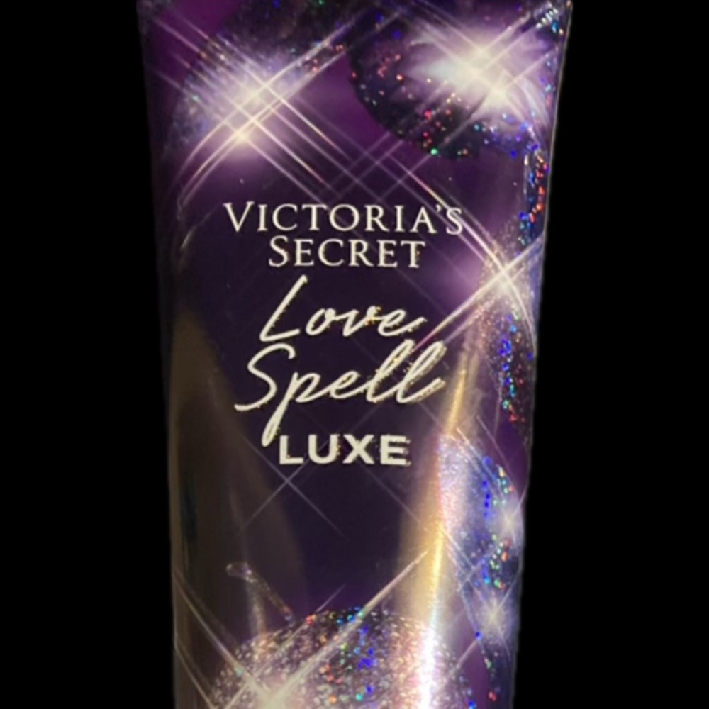 Victoria secret body fragrance ! New! Love spell luxe